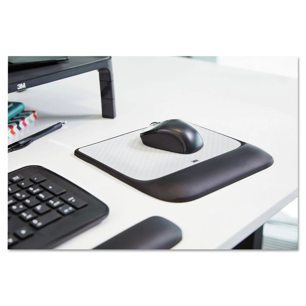 3M MW85B 8 1/2 In. X 9 In. X 3/4 In. Solid Color Precise Mousing Surface Mouse Pad With Gel Wrist Rest - Image 8
