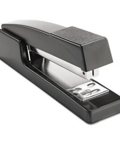 Universal UNV43128 Classic 20-Sheet Capacity Full-Strip Stapler - Black