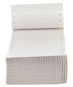 Universal UNV70103 0.44 In. X 3.5 In. Dot Matrix Printer Labels - White (5000/Box)